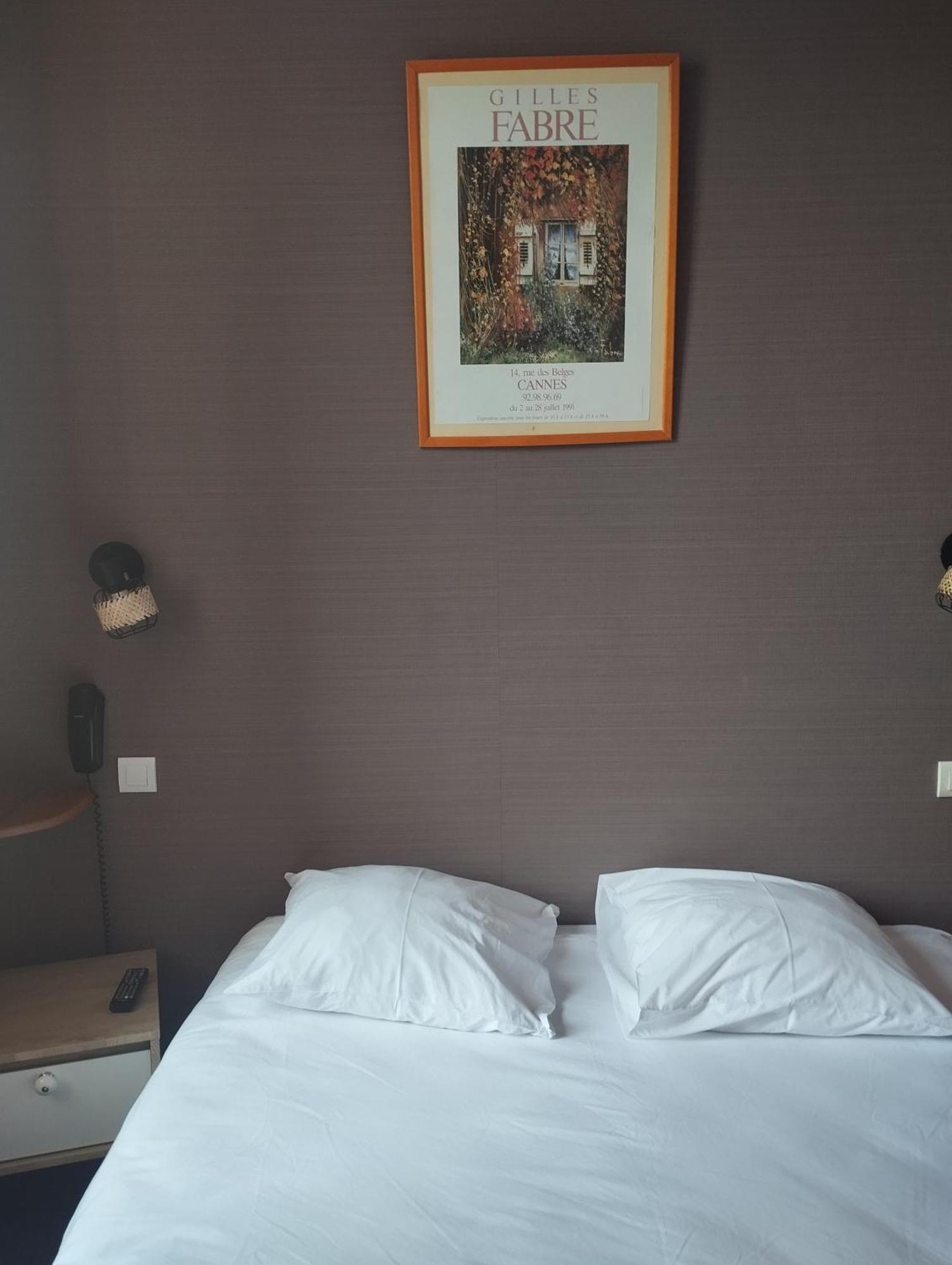 Hotel De Provence 迪涅莱班 外观 照片