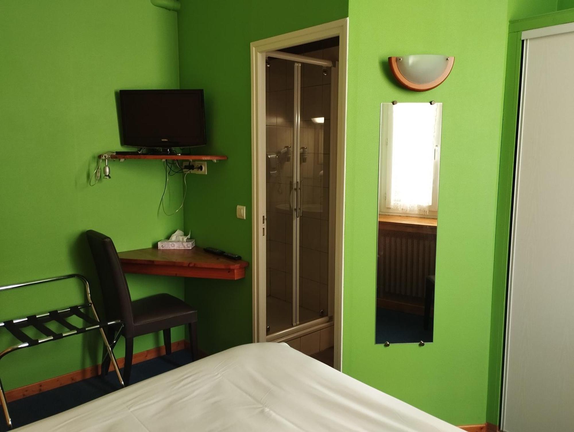 Hotel De Provence 迪涅莱班 外观 照片